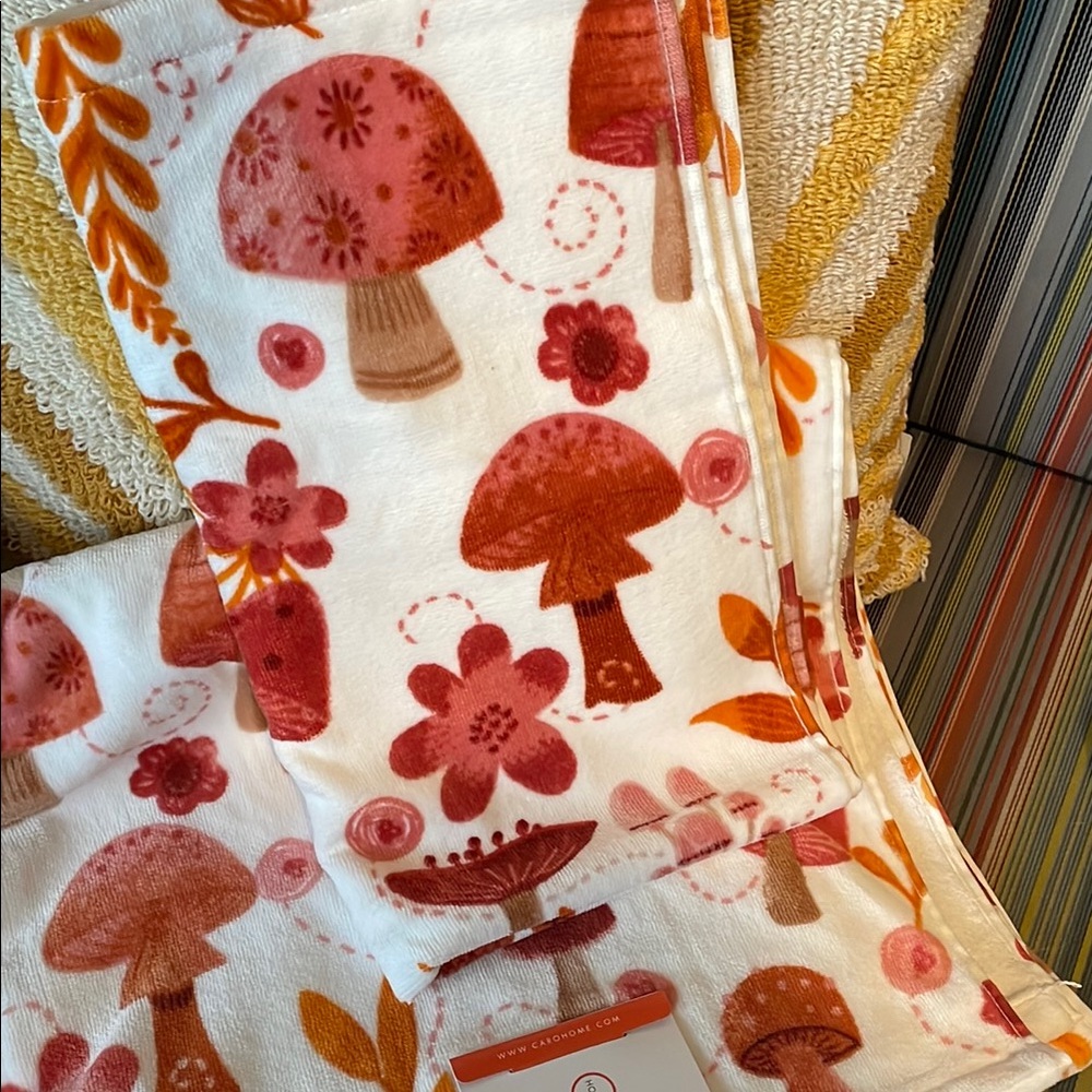 πβπ«NWT Retro Mushroom Print Towel Set - Picture 4 of 4